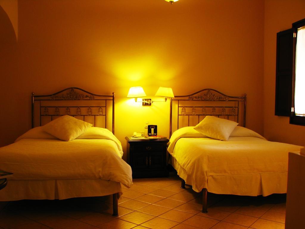 Hotel De La Parra Oaxaca Room photo